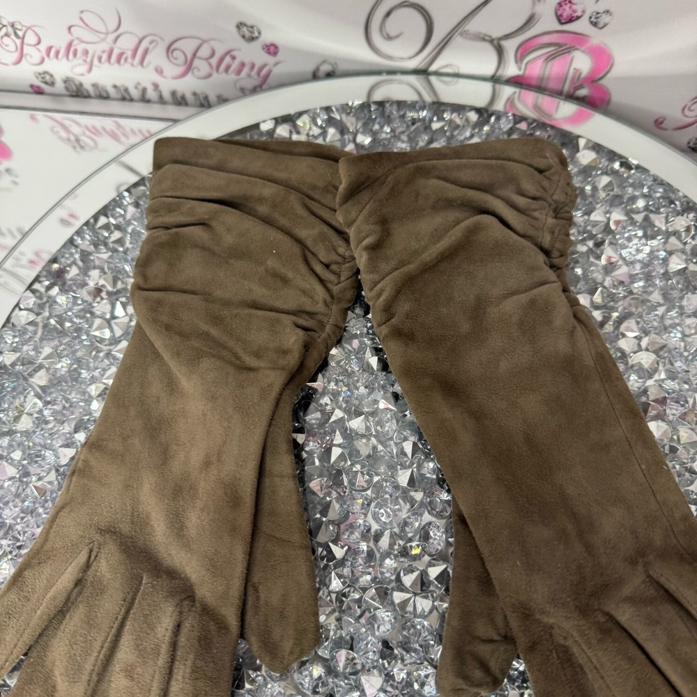 Holt renfrew gloves mittens taupe brown grey nude leather silk cinched sides 7 - Picture 9 of 16